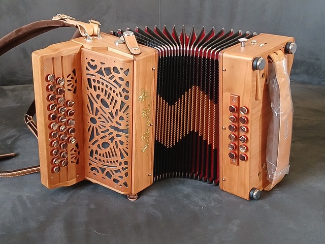 Pastourelle – Accordéon diatonique – 2R + 5