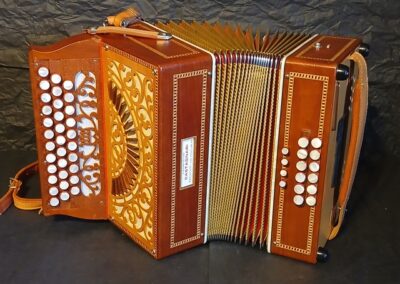 Castagnari Handry 12 – ancien modèle